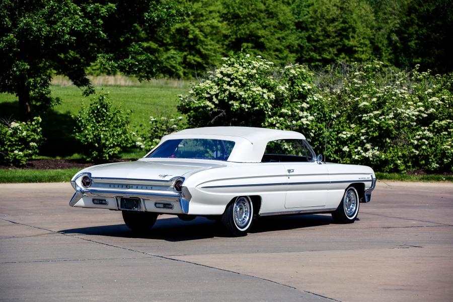  Oldsmobile Super 88 Convertible (3567) 1961 года  (фото 15 из 17)